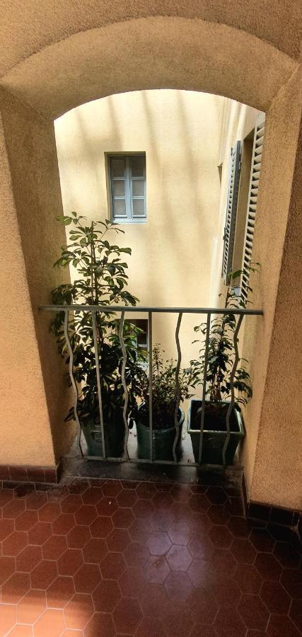 土伦Chambre D'Hotes Sde, Wc Prive Climatise Dans Loft 80M2 Espace Commun Avec Les Habitants Salon Et Cuisine公寓 外观 照片