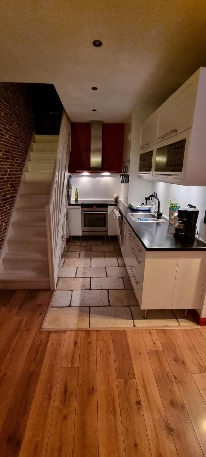 土伦Chambre D'Hotes Sde, Wc Prive Climatise Dans Loft 80M2 Espace Commun Avec Les Habitants Salon Et Cuisine公寓 外观 照片