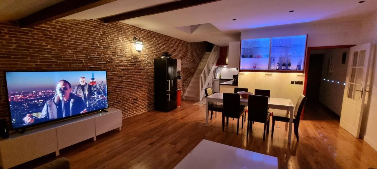 土伦Chambre D'Hotes Sde, Wc Prive Climatise Dans Loft 80M2 Espace Commun Avec Les Habitants Salon Et Cuisine公寓 外观 照片